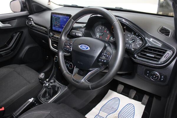Ford Puma view 6