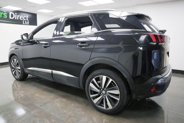 Peugeot 3008 view 6