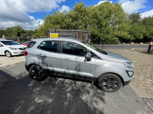 Ford EcoSport view 5