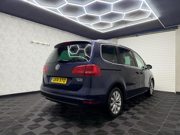 Volkswagen Sharan view 2