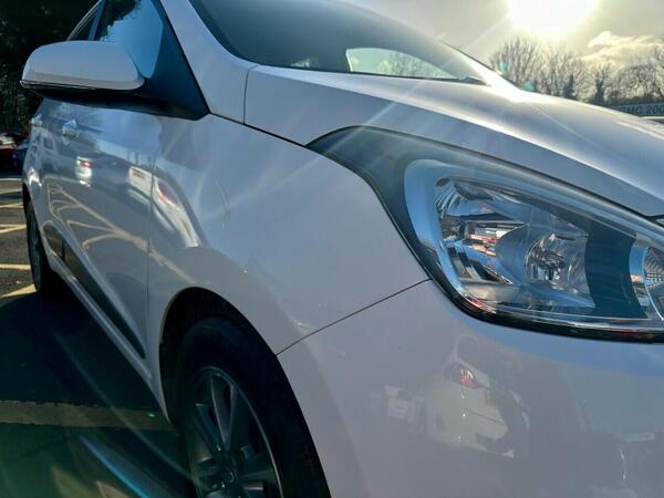 Hyundai I10 view 3