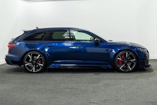 Audi RS6 view 2
