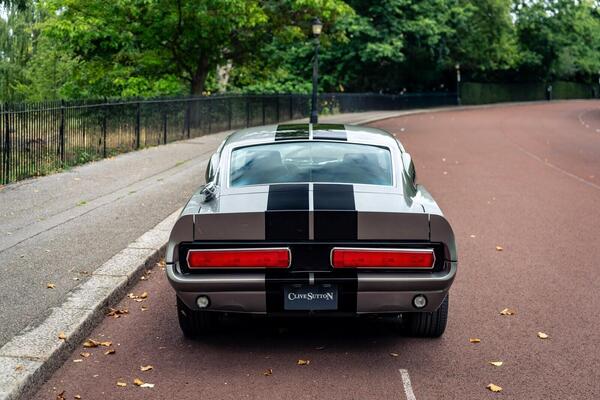 Ford Mustang view 6