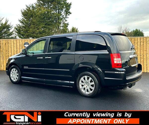 Chrysler Grand Voyager view 2