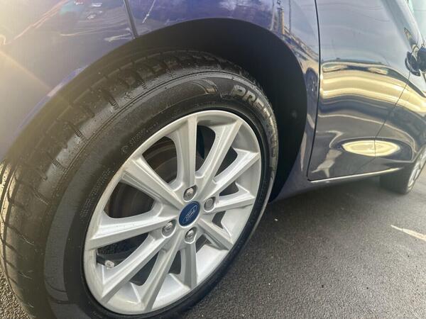 Ford Fiesta view 4