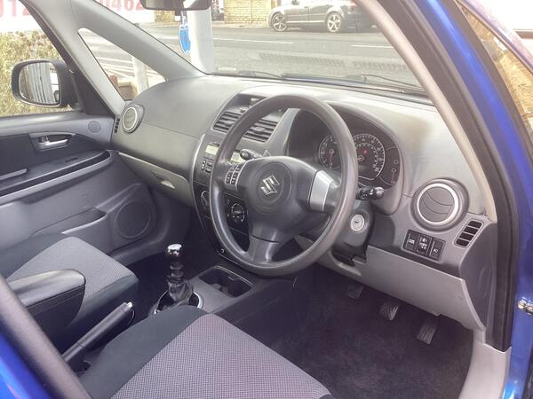 Suzuki SX4 view 4