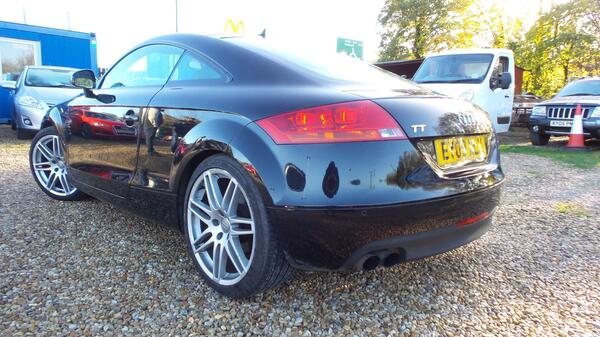 Audi TT view 4