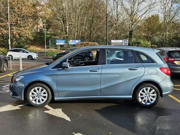 Mercedes-Benz A view 2