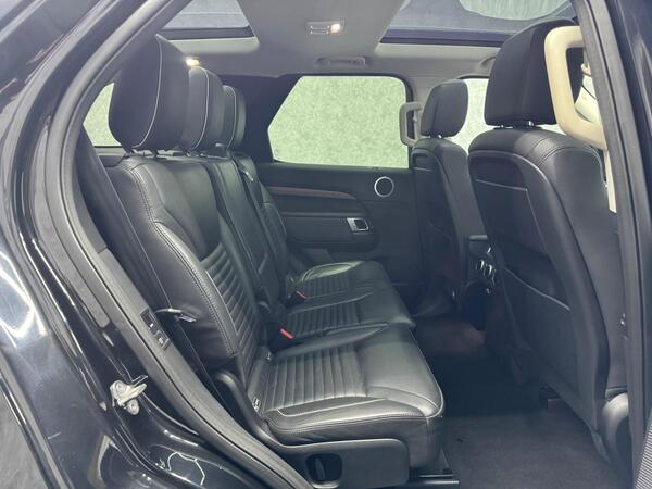 Land Rover Discovery view 6