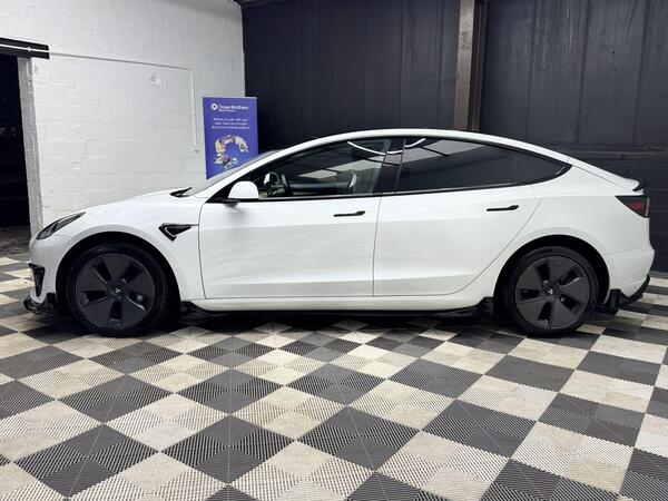 Tesla Model 3 view 5