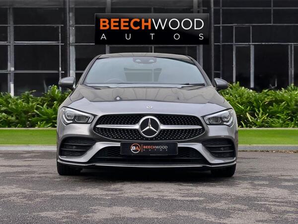 Mercedes-Benz Cla view 3