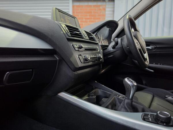 2013 BMW 1 Series 1.6 114i Sport Euro 6 (s/s) 5dr