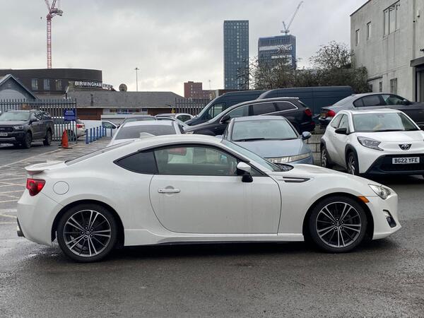 Toyota GT86 view 7
