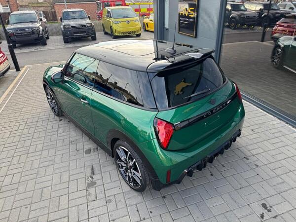 MINI Convertible view 7