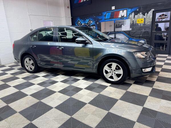 Skoda Octavia view 7
