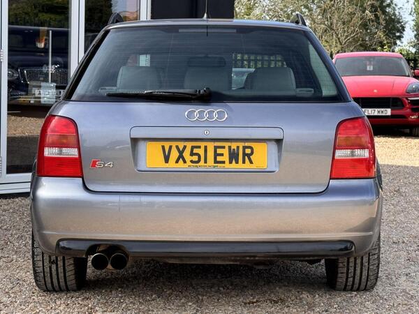 Audi S4 view 6