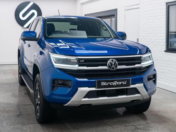 Volkswagen Amarok view 2