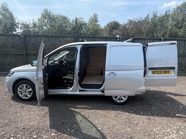 2023 Volkswagen Caddy 2.0 TDI C20 Commerce Pro DSG SWB Euro 6 (s/s) 5dr
