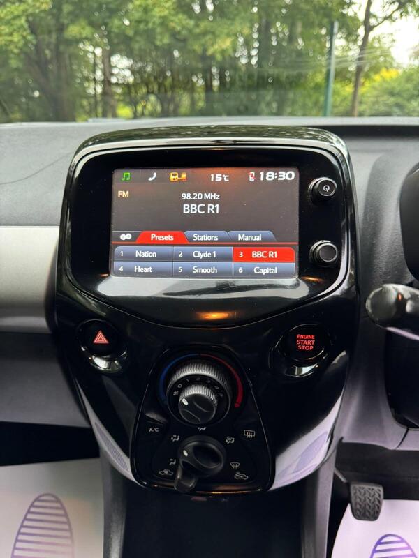 2015 Peugeot 108 1.2 VTi PureTech Allure Top! Euro 5 5dr