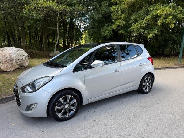2016 Hyundai ix20 1.4 Blue Drive Premium Euro 6 (s/s) 5dr