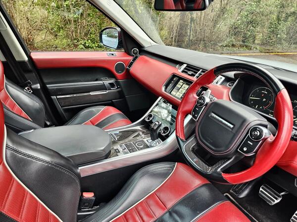Land Rover Range Rover view 4