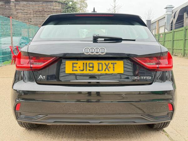 Audi A1 view 6