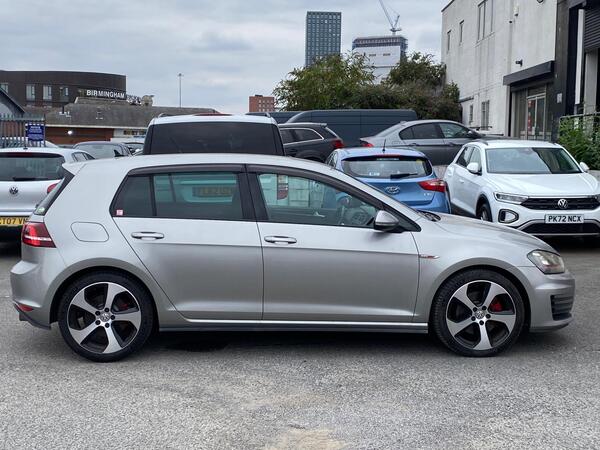 Volkswagen Golf view 7