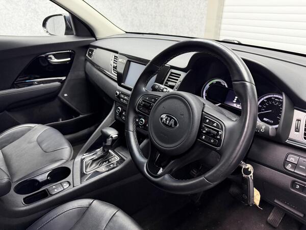 Kia Niro view 2