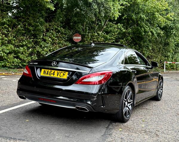Mercedes-Benz CLS view 3