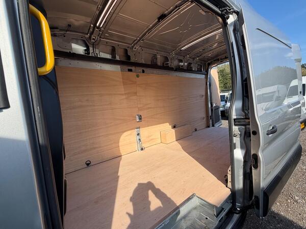 2023 Ford Transit 2.0 350 EcoBlue MHEV Limited RWD L4 H3 Euro 6 (s/s) 5dr