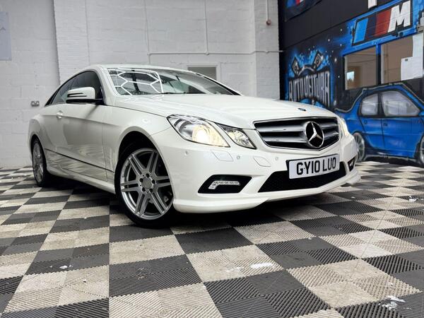 Mercedes-Benz E Class view 5
