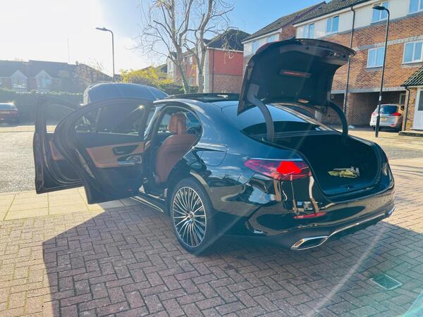 Mercedes-Benz E-Class view 5