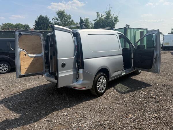 2023 Volkswagen Caddy 2.0 TDI C20 Commerce Pro DSG SWB Euro 6 (s/s) 5dr
