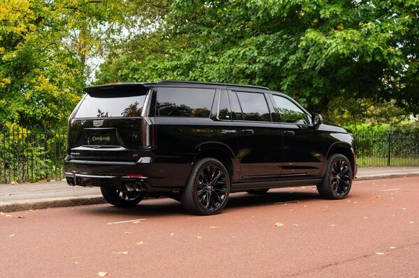 Cadillac Escalade view 4