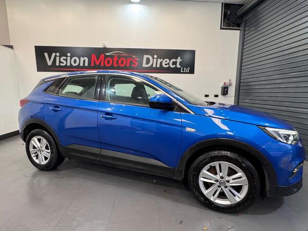 Vauxhall Grandland X view 4