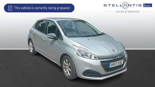 None PEUGEOT 208 1.2 PURETECH ACTIVE HATCHBACK 5DR PETROL MANUAL EURO 6 82 PS CASH... photo