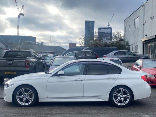 BMW 3 Series view 5