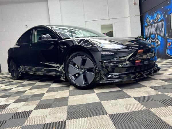 Tesla Model 3 view 5