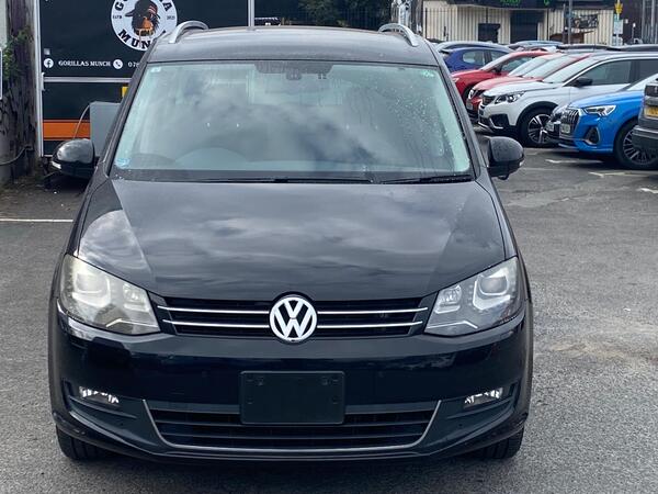 Volkswagen Sharan view 3