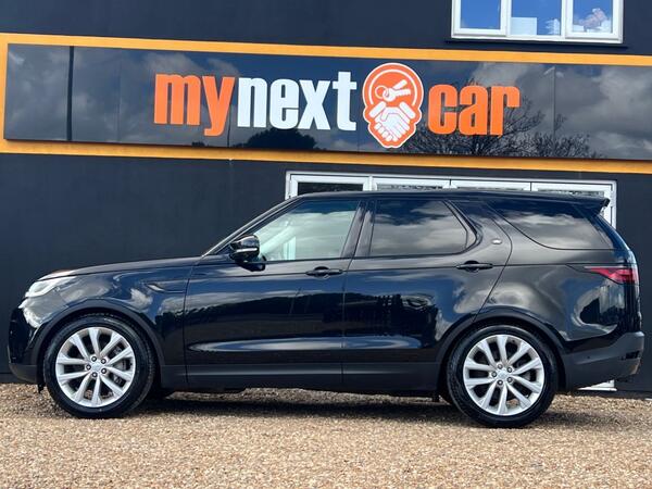 Land Rover Discovery view 4