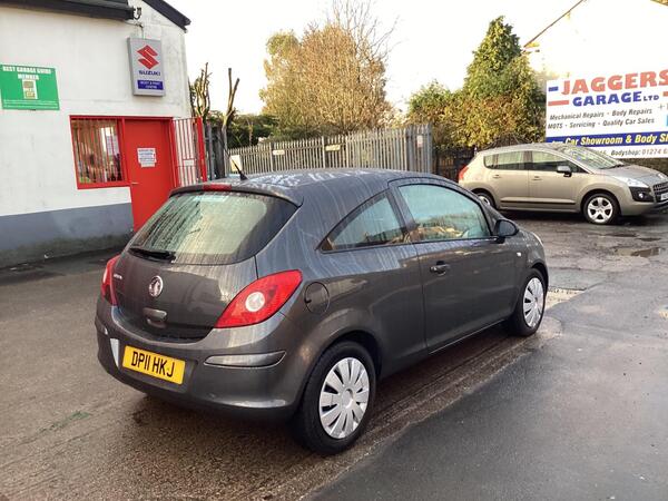 Vauxhall Corsa view 6