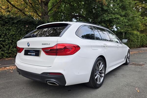 2019 BMW 5 Series 2.0 520d M Sport Touring Auto Euro 6 (s/s) 5dr