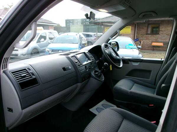 2014 Volkswagen Transporter Shuttle 2.0 TD T30 S L1 H1 4dr