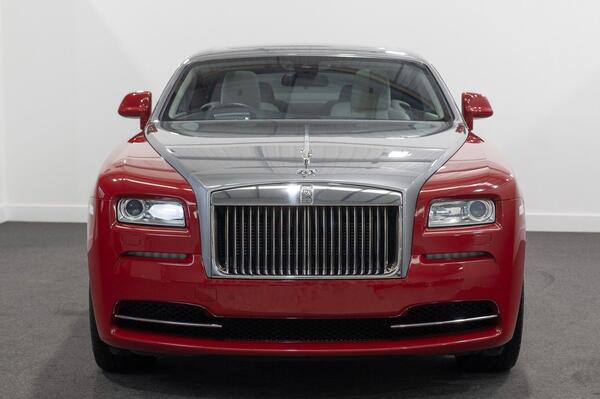 Rolls-Royce Wraith view 3