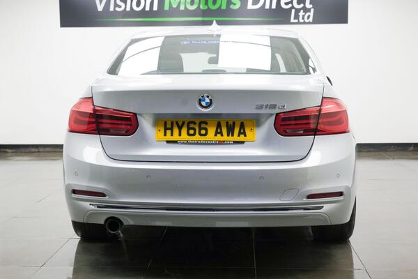 BMW 3 Series view 2