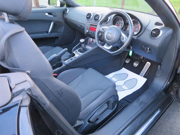 Audi TT view 4