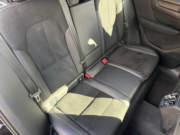 2022 Volvo XC40 1.5 T3 R-Design Auto Euro 6 (s/s) 5dr