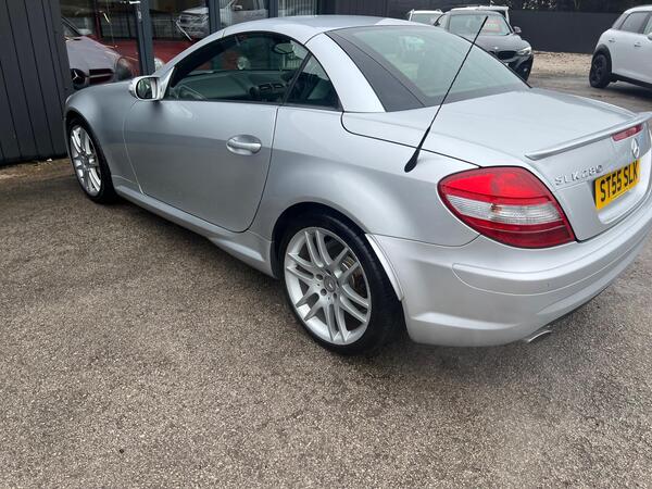 Mercedes-Benz SLK view 7