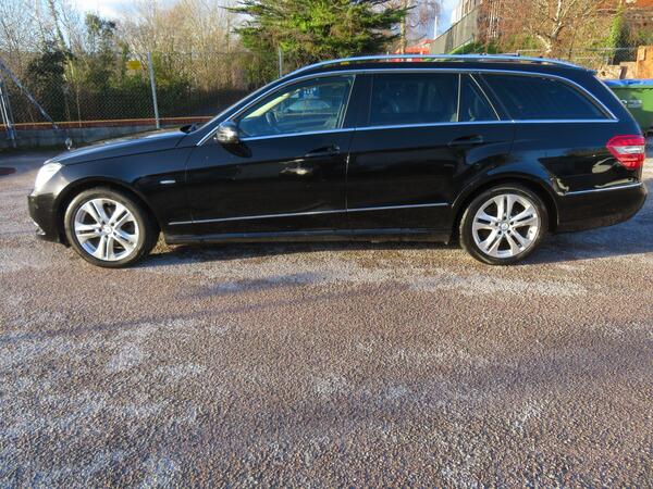 Mercedes-Benz E Class view 5