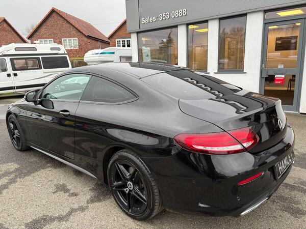 Mercedes-Benz C-Class view 3